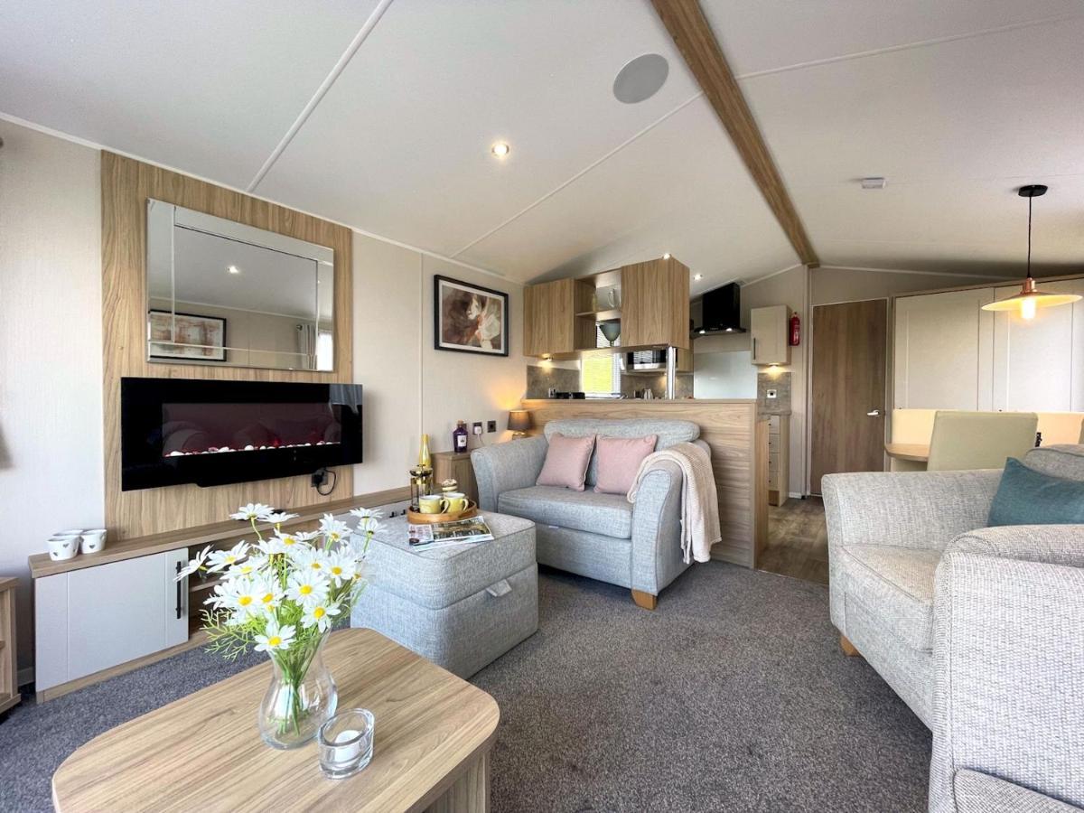 Pass The Keys Gorgeous With Outstanding Views Holiday home